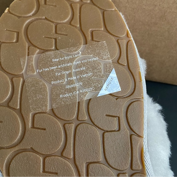 NIB UGG Scuffita Genuine Shearling Slide Slippers - Picture 6 of 15